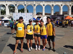 A partir da esquerda, Sandro, Marília, Claudia, Carol e Paulo.